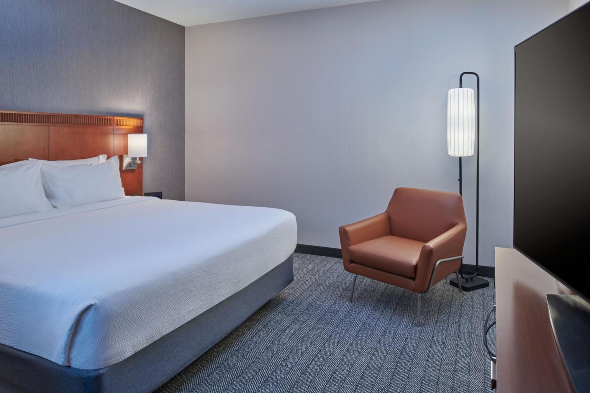 Courtyard By Marriott Detroit Livonia Exterior foto