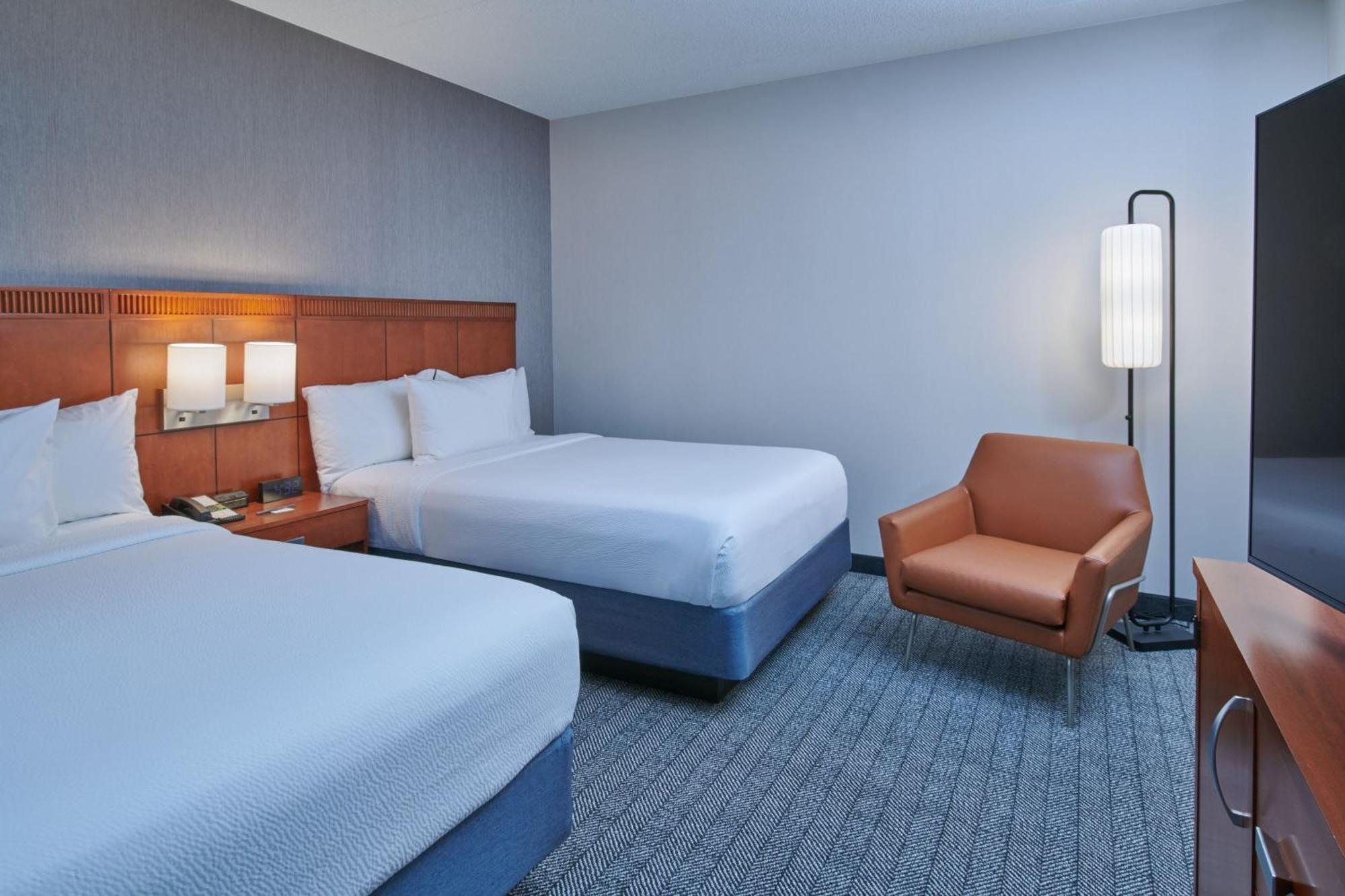 Courtyard By Marriott Detroit Livonia Exterior foto