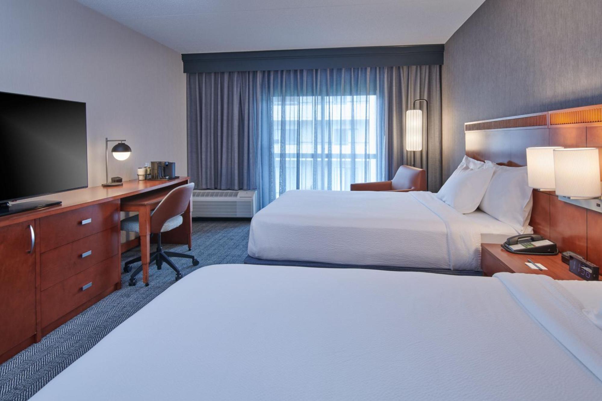 Courtyard By Marriott Detroit Livonia Exterior foto