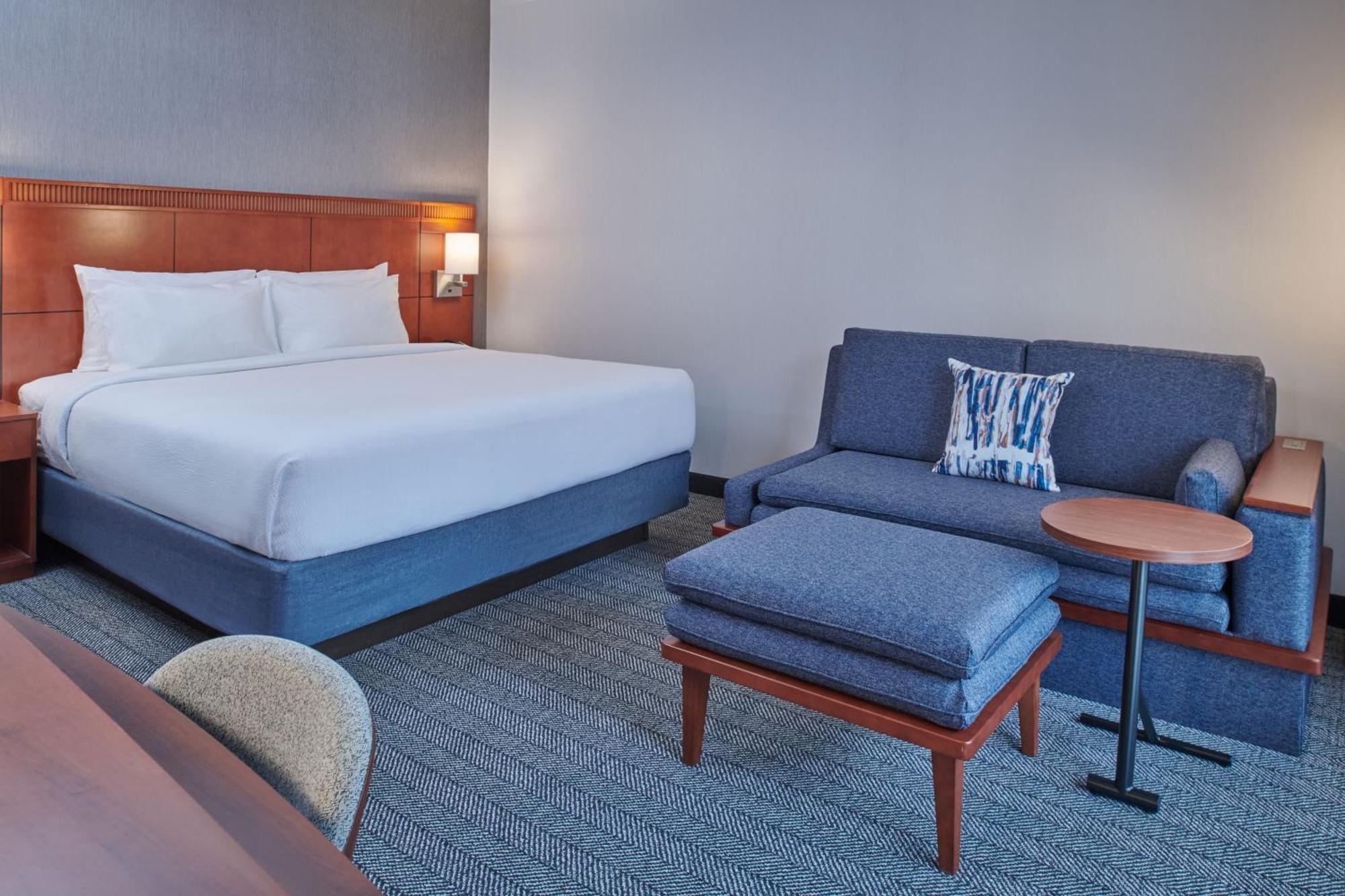 Courtyard By Marriott Detroit Livonia Exterior foto