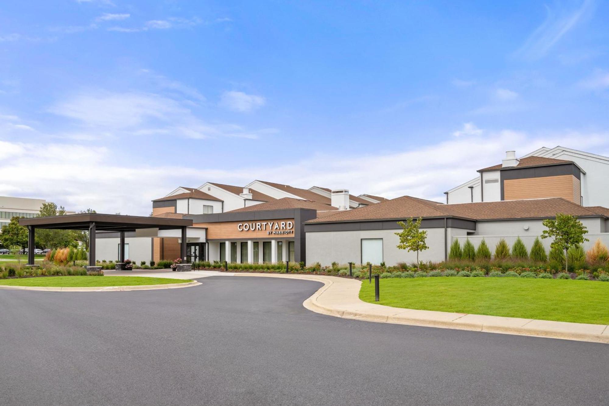 Courtyard By Marriott Detroit Livonia Exterior foto