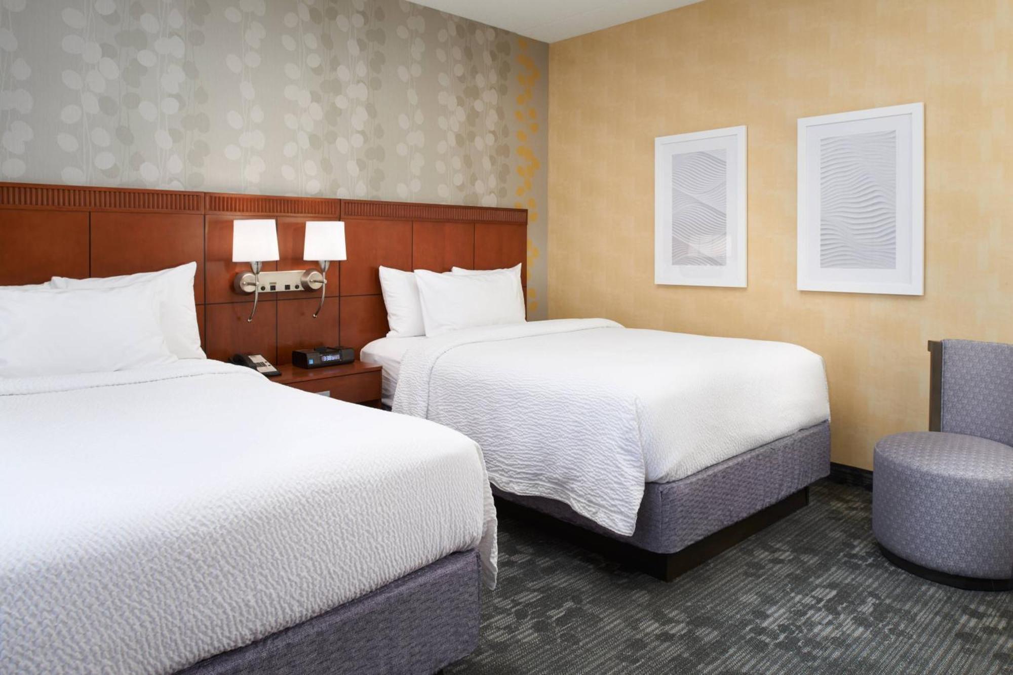 Courtyard By Marriott Detroit Livonia Exterior foto